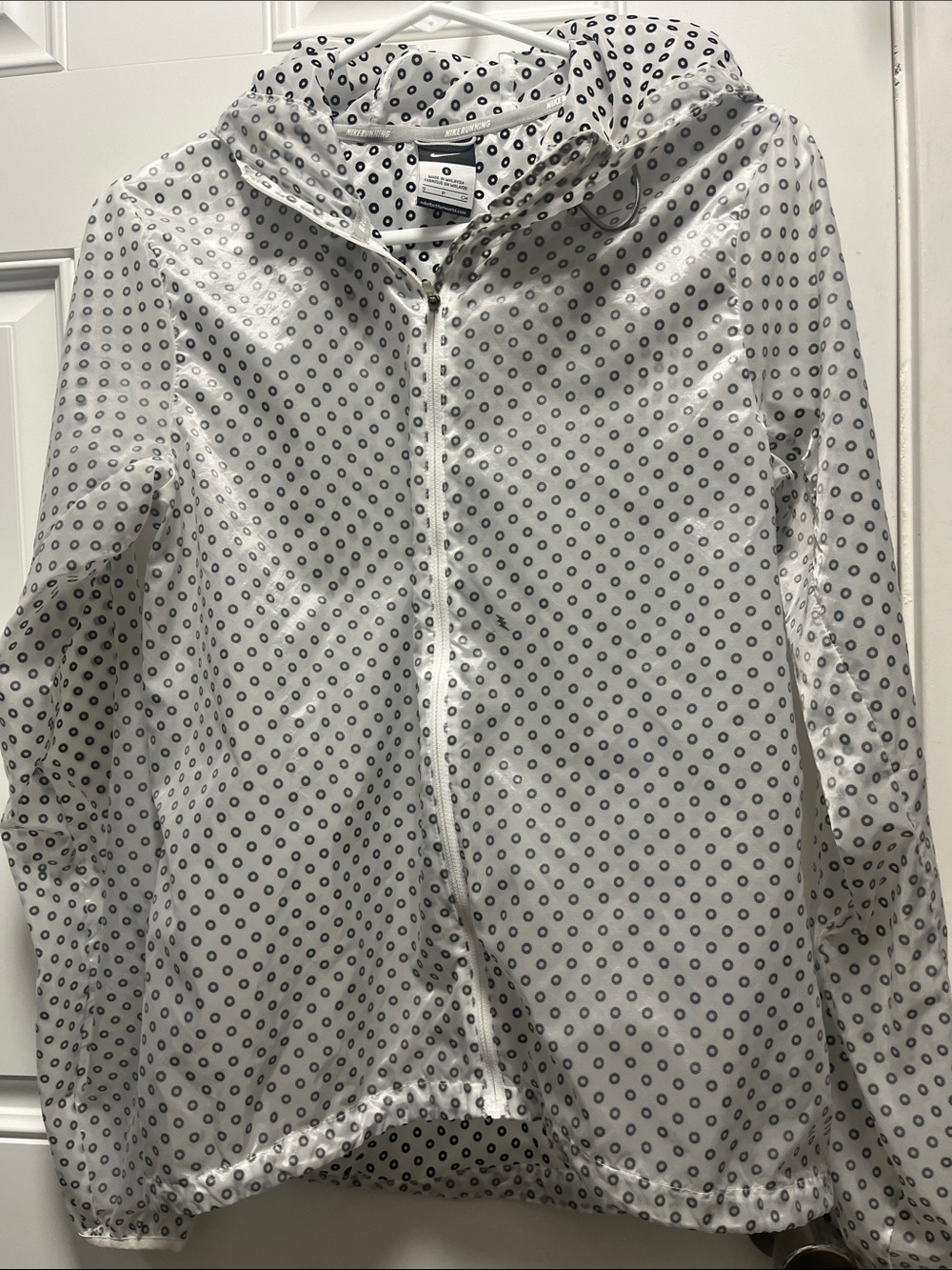 Nile running cyclone polka dot hooded rain jacker white & black Small